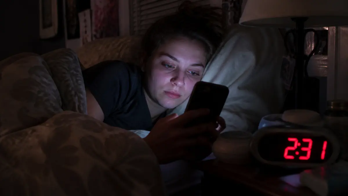 Insomnie : une étude révèle que la fatigue diurne influence les nuits sur TikTok