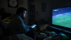 Coupe du monde : le visionnage nocturne des matchs pourrait perturber gravement votre sommeil, selon des experts en santé